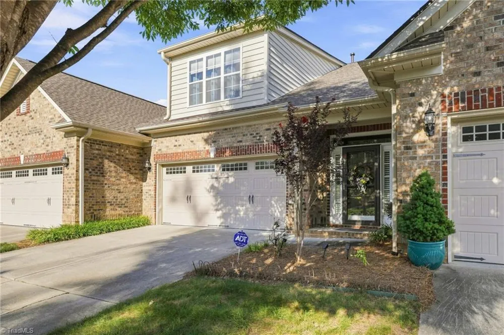 5252 Esher Drive Walkertown, NC 27051