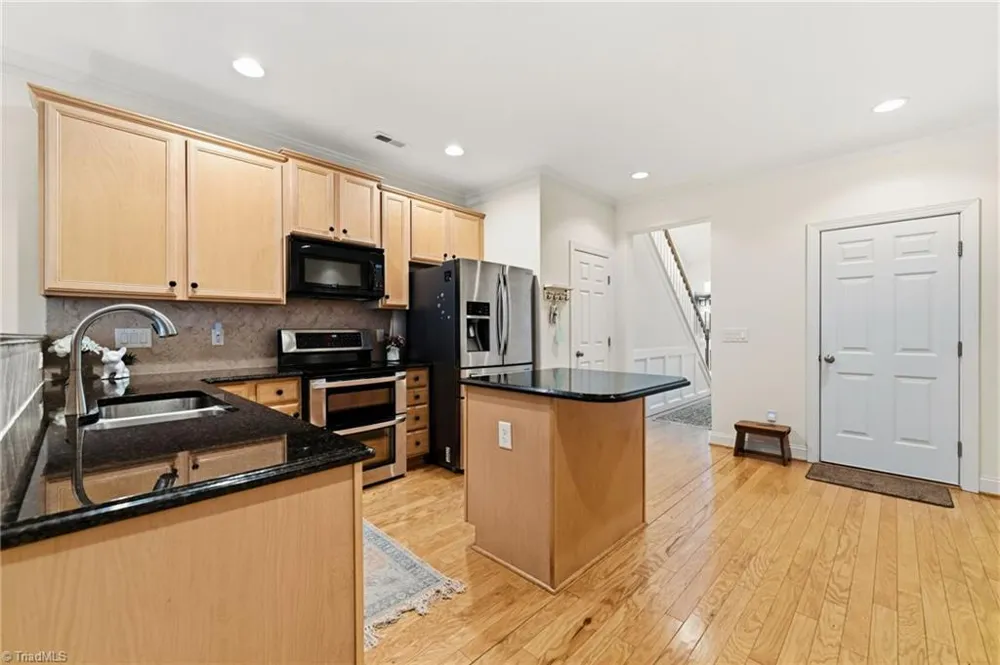 5252 Esher Drive Walkertown, NC 27051