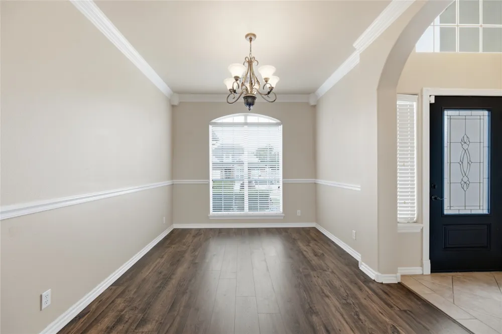 2505 S 10th Street Broken Arrow, OK 74012