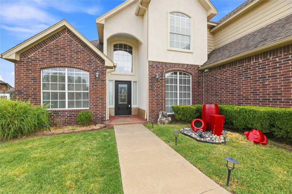 2505 S 10th Street Broken Arrow, OK 74012