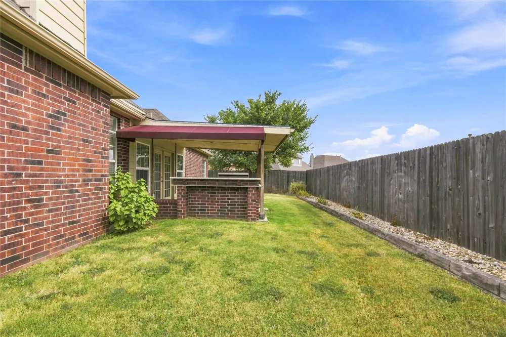 2505 S 10th Street Broken Arrow, OK 74012
