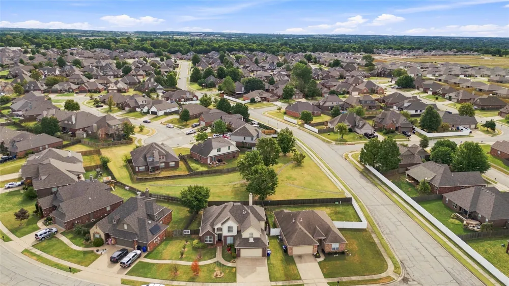 2505 S 10th Street Broken Arrow, OK 74012