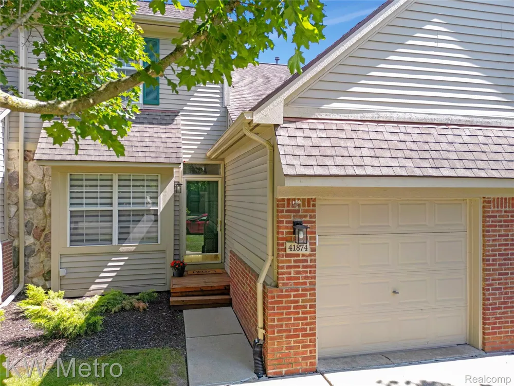 41874 Cantebury Drive Novi City, MI 48377