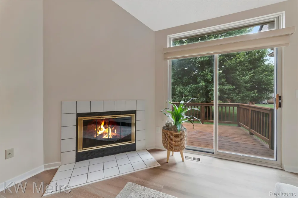 41874 Cantebury Drive Novi City, MI 48377