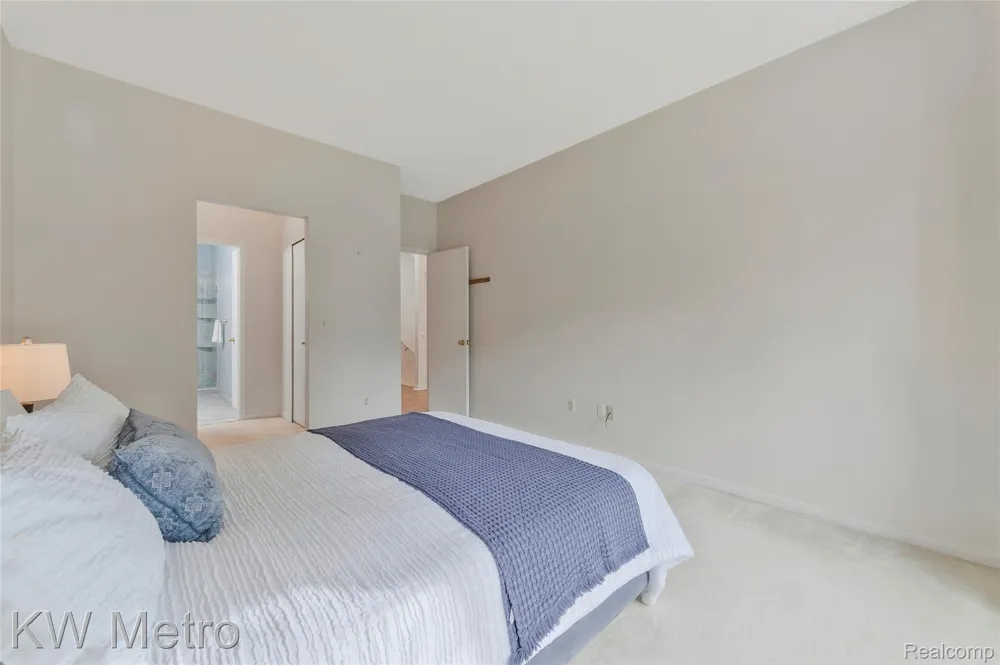 41874 Cantebury Drive Novi City, MI 48377