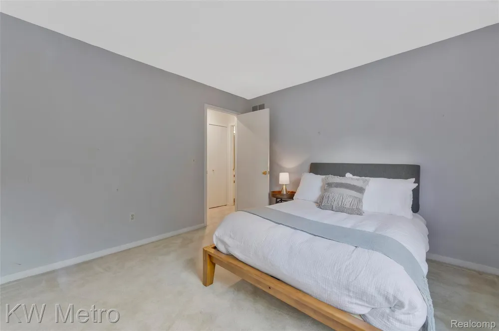41874 Cantebury Drive Novi City, MI 48377