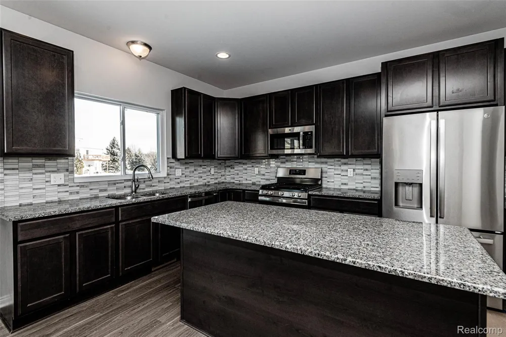 2 Oak Street Grand Blanc Charter Township, MI 48439