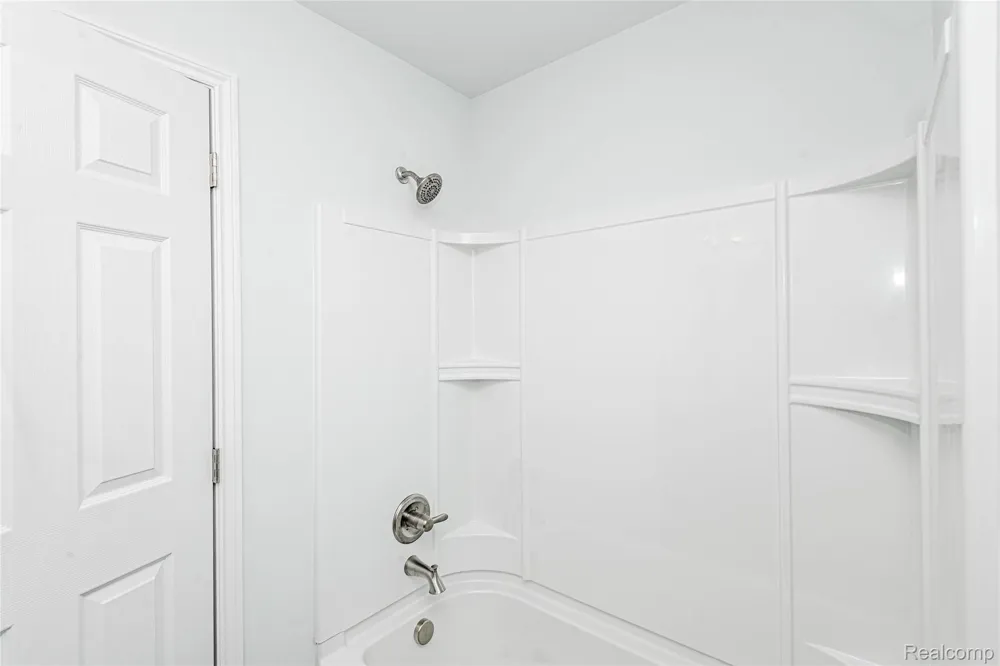 2 Oak Street Grand Blanc Charter Township, MI 48439