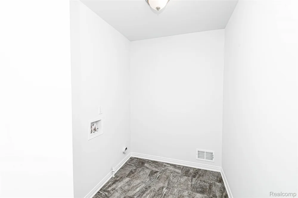 2 Oak Street Grand Blanc Charter Township, MI 48439