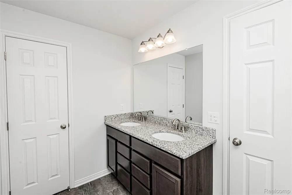 2 Oak Street Grand Blanc Charter Township, MI 48439