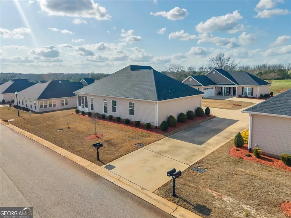 2301 Quail Ridge LN Perry, GA 31069