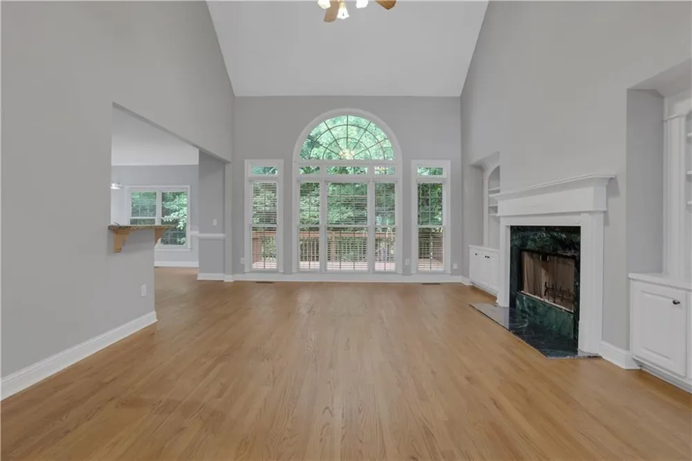 5150 Oak Plantation Walk Lilburn, GA 30047