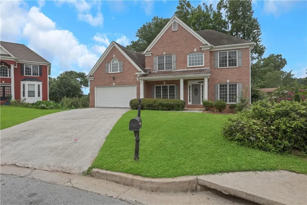 5150 Oak Plantation Walk Lilburn, GA 30047