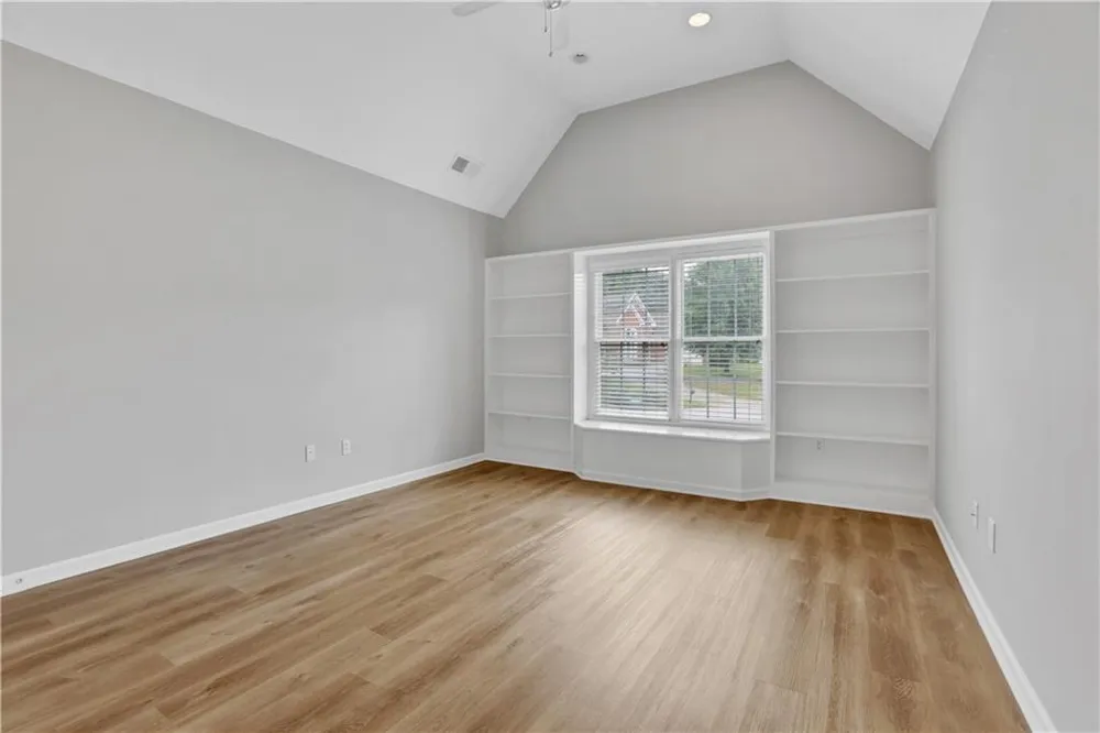 5150 Oak Plantation Walk Lilburn, GA 30047
