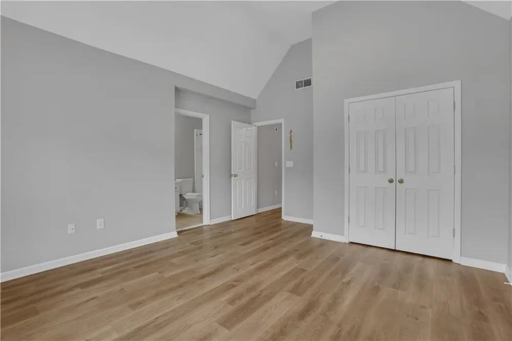 5150 Oak Plantation Walk Lilburn, GA 30047