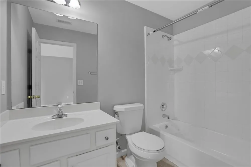 5150 Oak Plantation Walk Lilburn, GA 30047