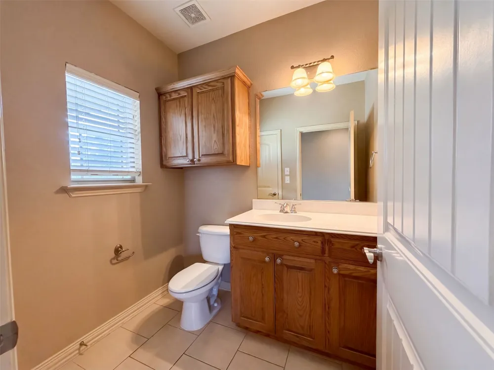 5107 Chesterfield Place Arlington, TX 76017