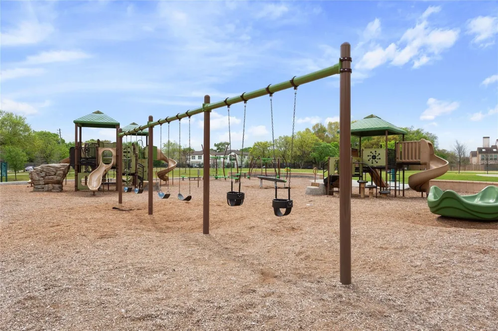 11805 Southlake Drive Houston, TX 77077