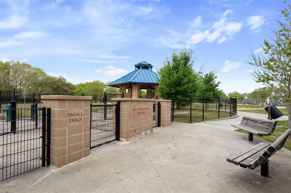 11805 Southlake Drive Houston, TX 77077