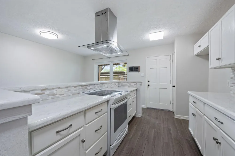 11805 Southlake Drive Houston, TX 77077