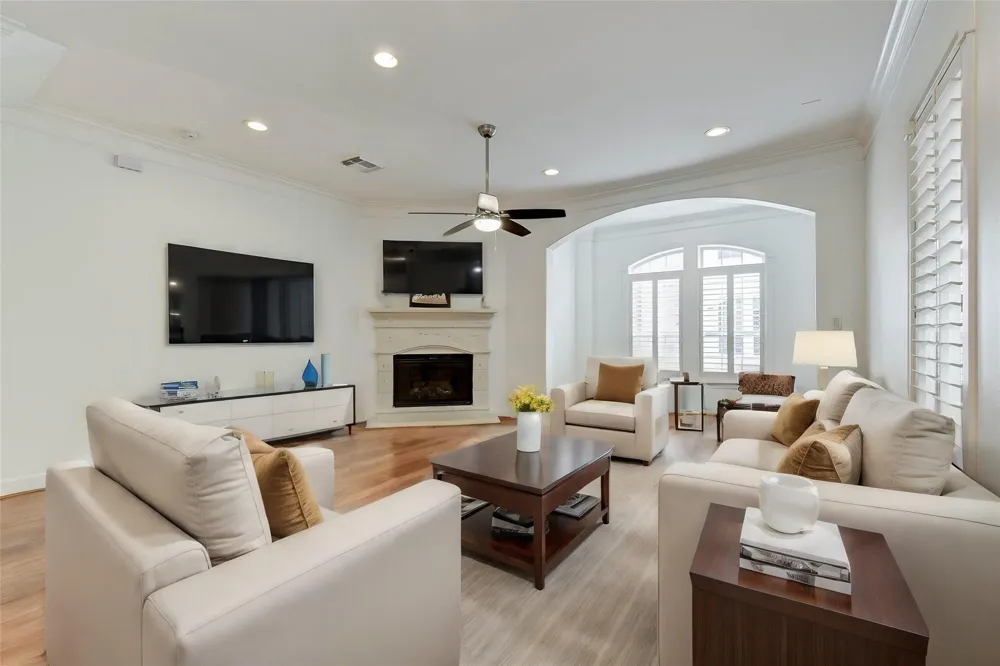 5306 Perrington Heights Lane Houston, TX 77056