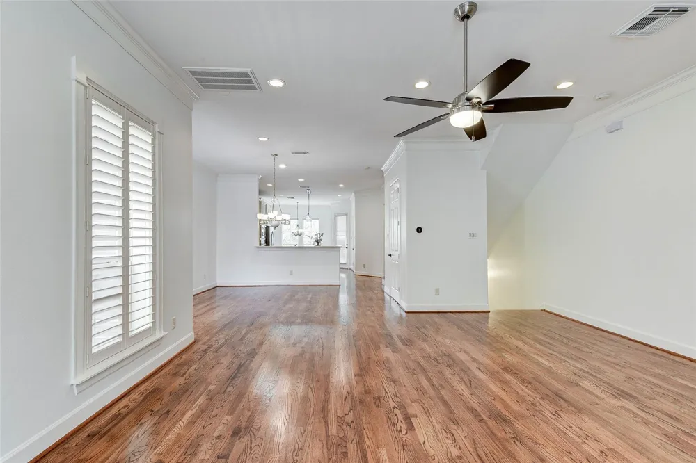 5306 Perrington Heights Lane Houston, TX 77056