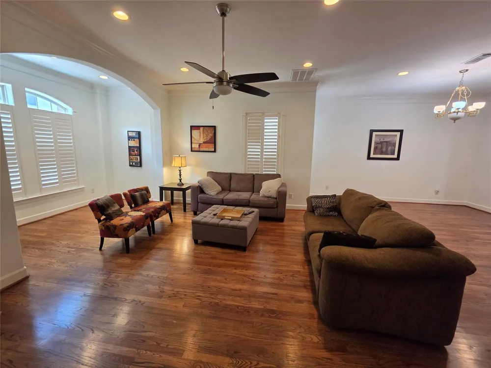 5306 Perrington Heights Lane Houston, TX 77056