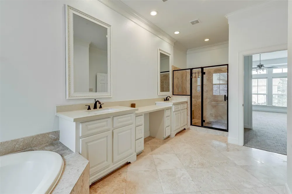 5306 Perrington Heights Lane Houston, TX 77056