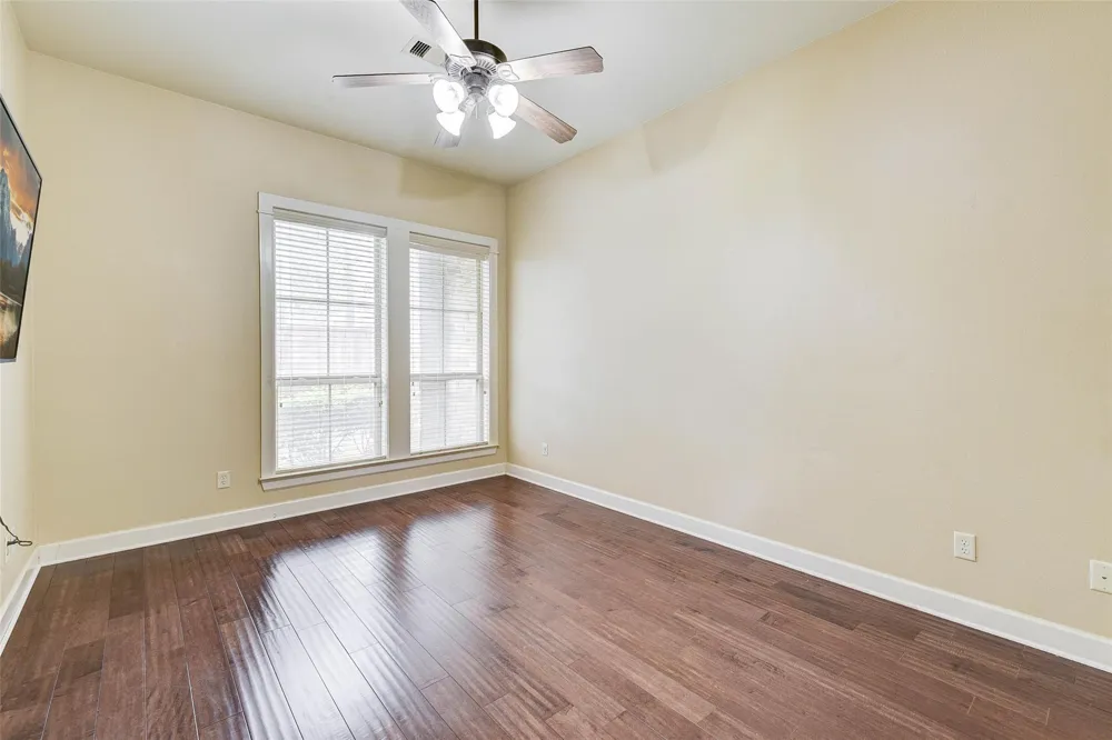 5306 Perrington Heights Lane Houston, TX 77056