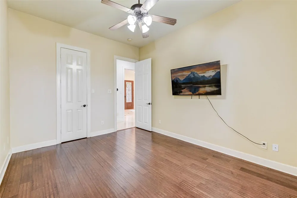5306 Perrington Heights Lane Houston, TX 77056