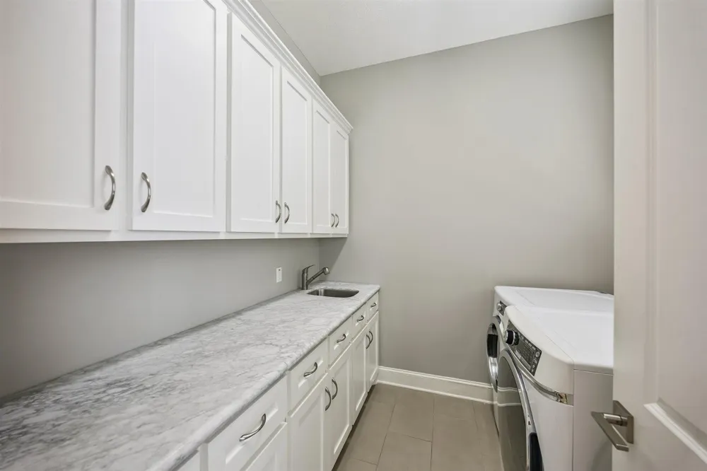 4618 Oakdale Street Bellaire, TX 77401
