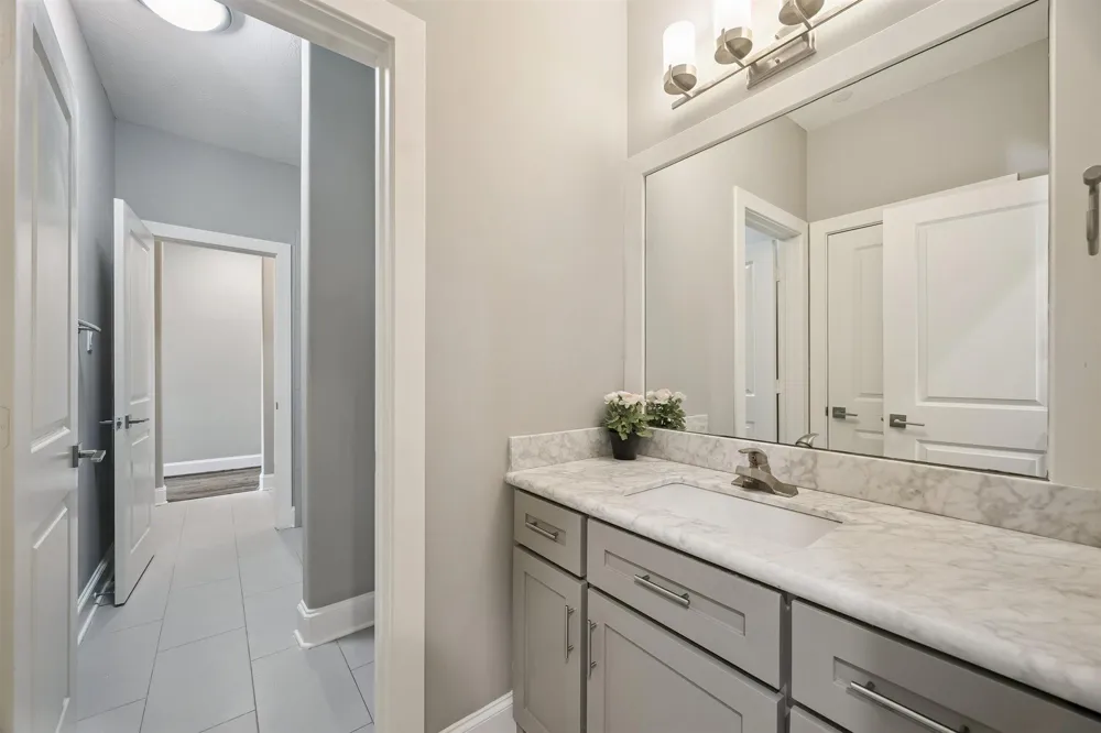 4618 Oakdale Street Bellaire, TX 77401
