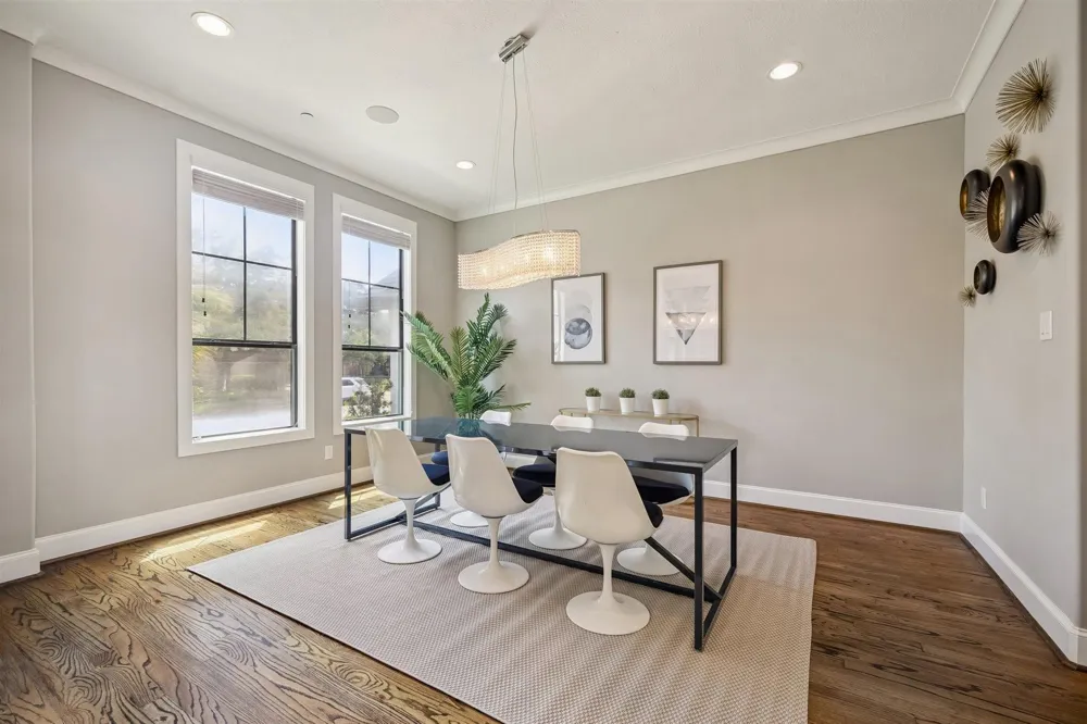 4618 Oakdale Street Bellaire, TX 77401