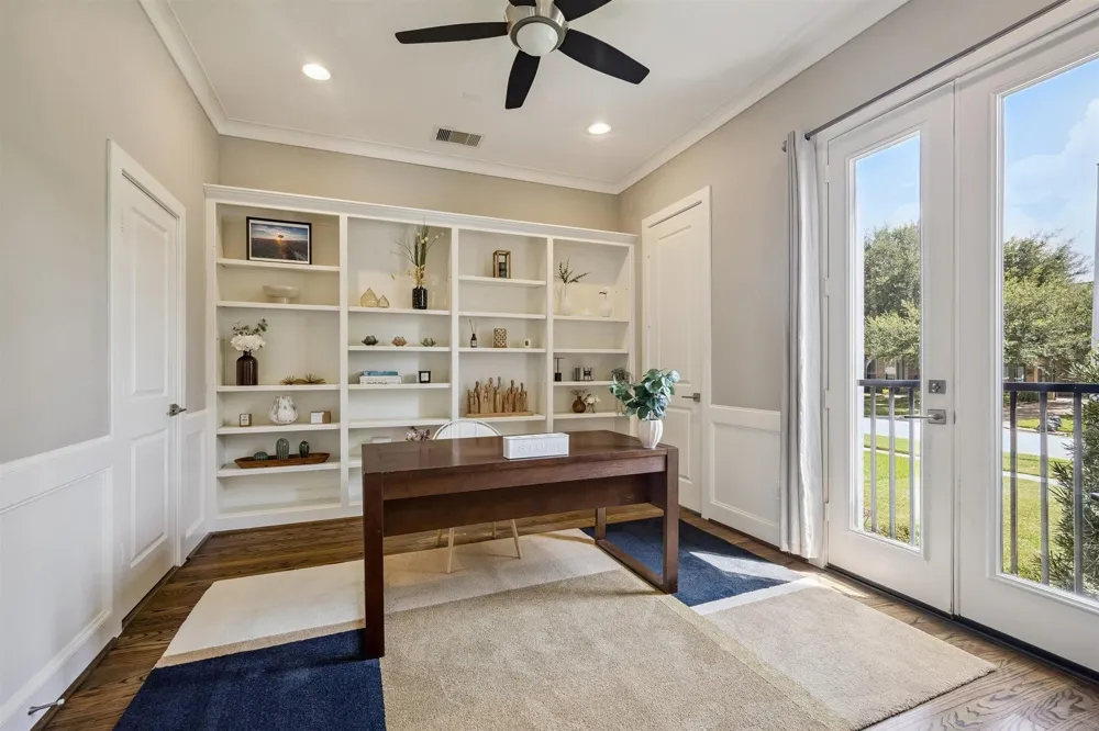 4618 Oakdale Street Bellaire, TX 77401