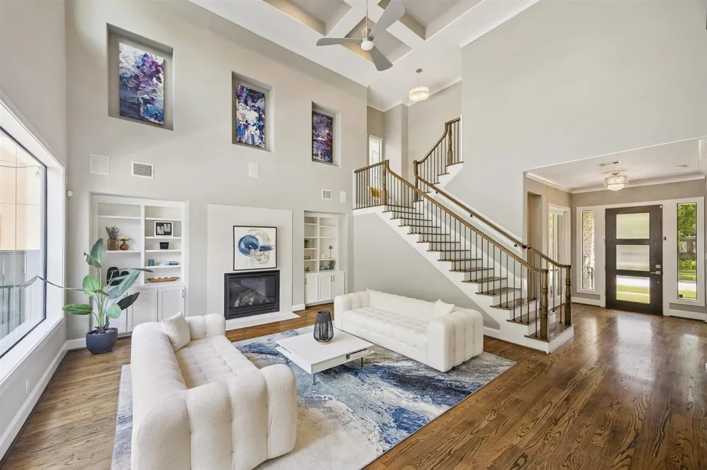 4618 Oakdale Street Bellaire, TX 77401