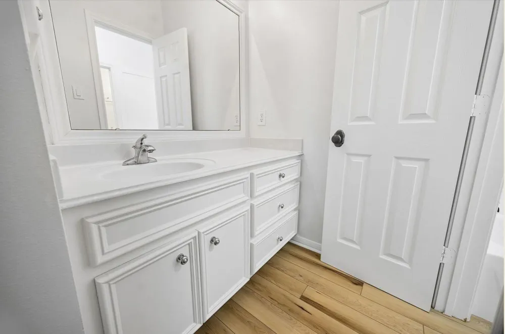 4601 Mimosa Drive Bellaire, TX 77401