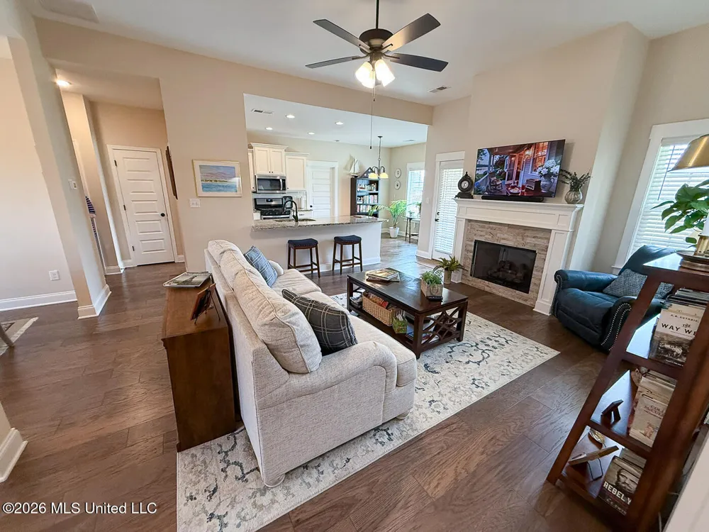 689 Holiday Cove Hernando, MS 38632