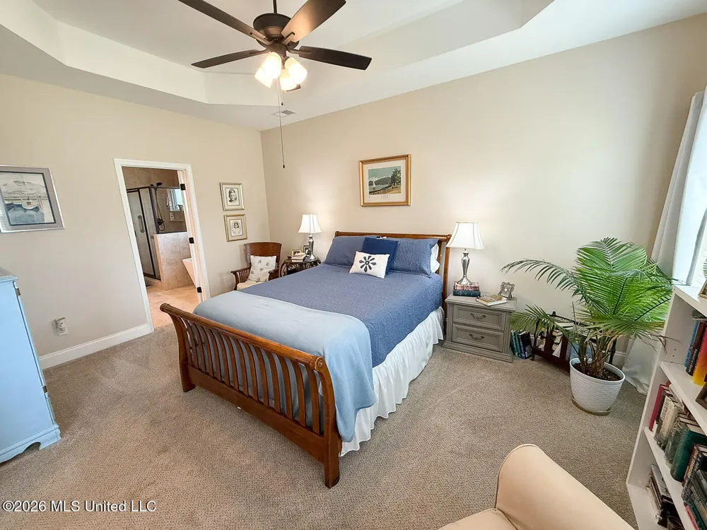 689 Holiday Cove Hernando, MS 38632