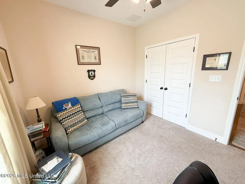 689 Holiday Cove Hernando, MS 38632