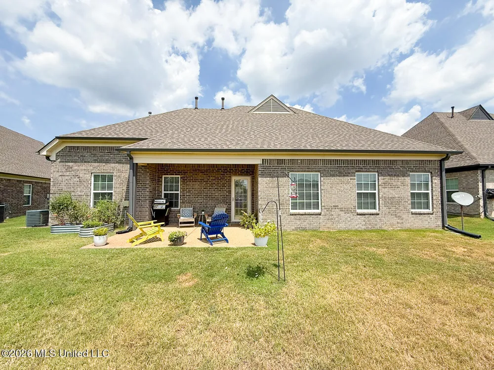 689 Holiday Cove Hernando, MS 38632