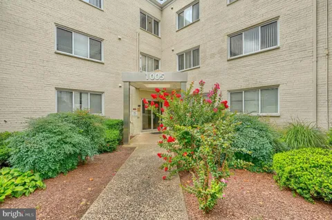 1005 CHILLUM ROAD #302