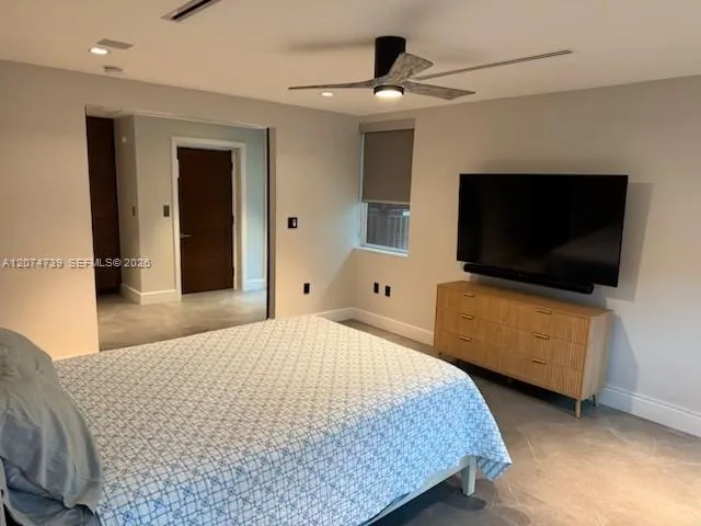 305 Oak St Hollywood, FL 33019
