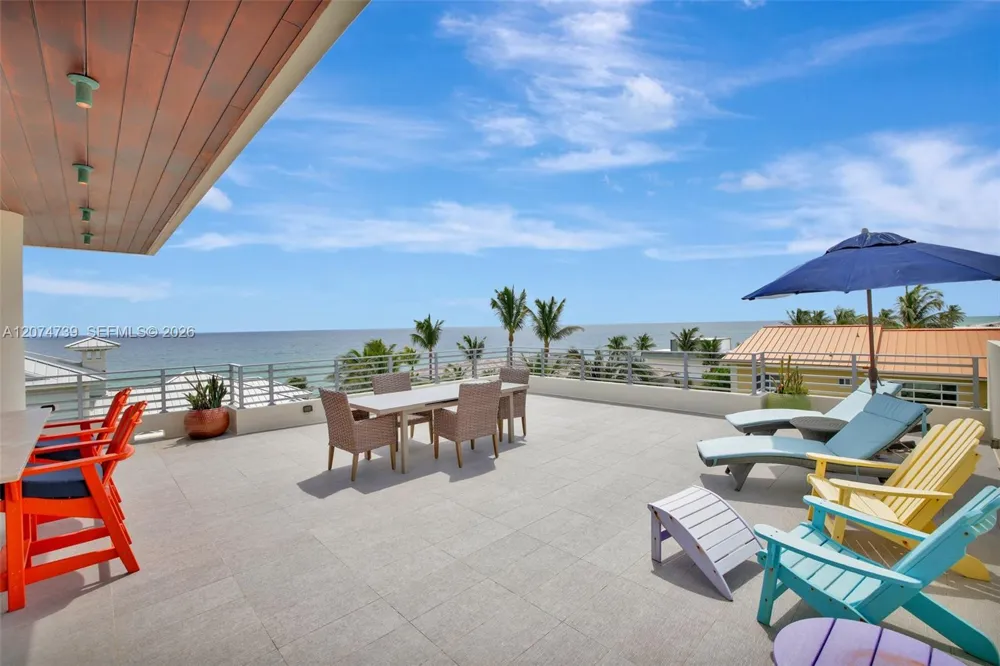305 Oak St Hollywood, FL 33019