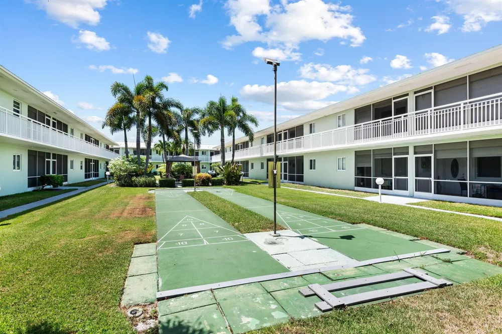 2100 NE 38TH STREET #205 Lighthouse Point, FL 33064