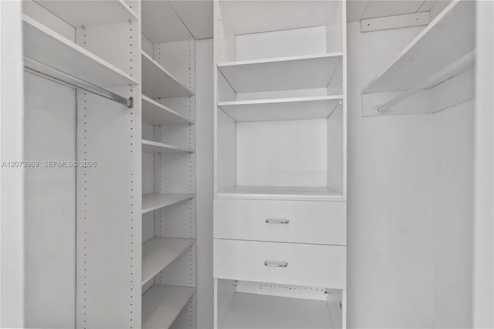 9250 W Bay Harbor Dr #2A Bay Harbor Islands, FL 33154