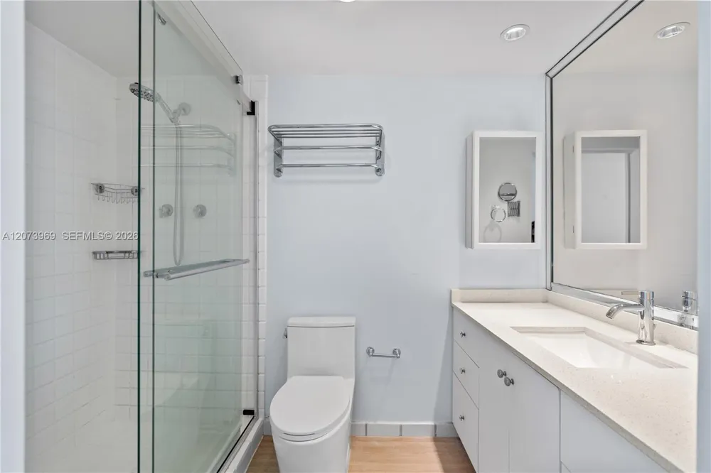 9250 W Bay Harbor Dr #2A Bay Harbor Islands, FL 33154