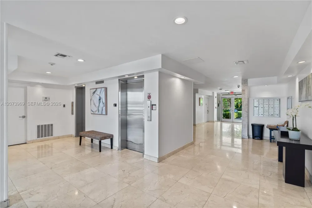 9250 W Bay Harbor Dr #2A Bay Harbor Islands, FL 33154