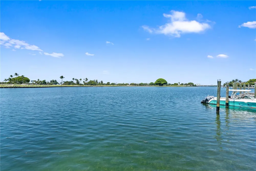 9250 W Bay Harbor Dr #2A Bay Harbor Islands, FL 33154
