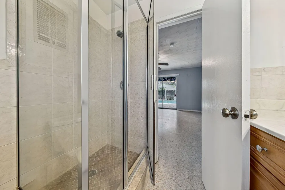 201 NE 29th Street Wilton Manors, FL 33334