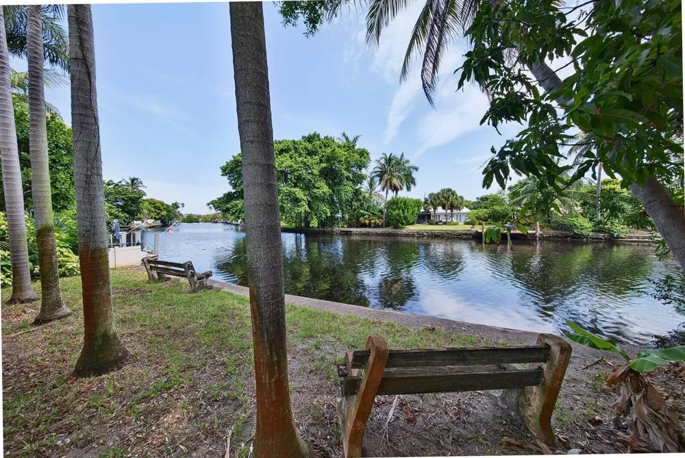 201 NE 29th Street Wilton Manors, FL 33334